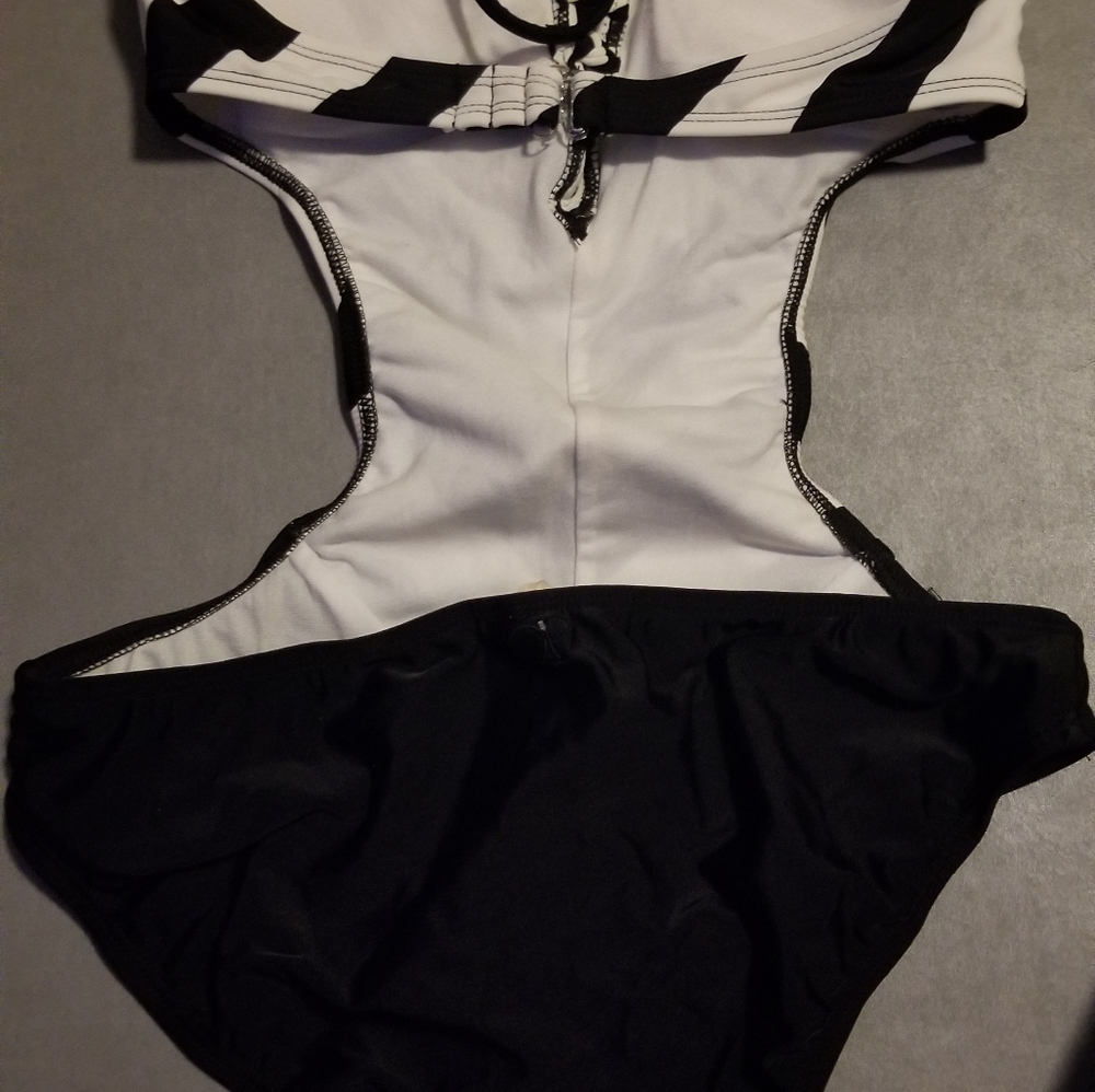 OP bathing suit. - Picture 2 of 4